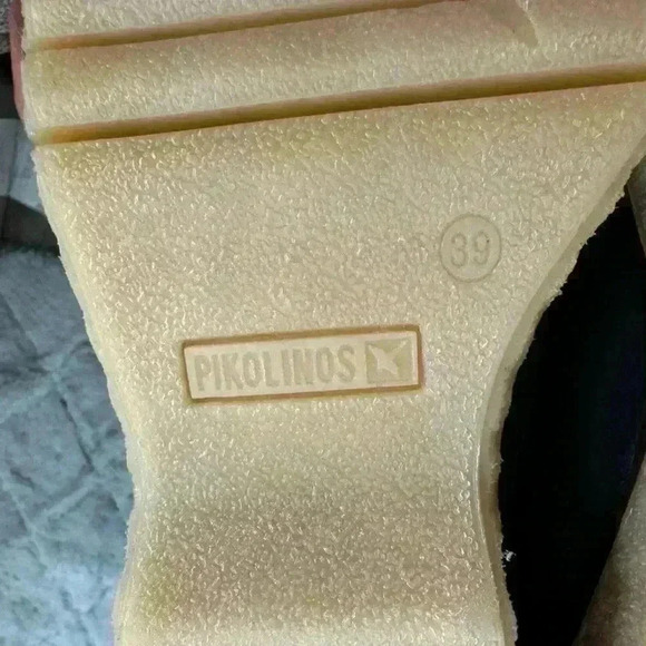 Pikolinos Leather Chelsea Boots Zip Up Faux Fur Trim In Black NWOT - Picture 11 of 12